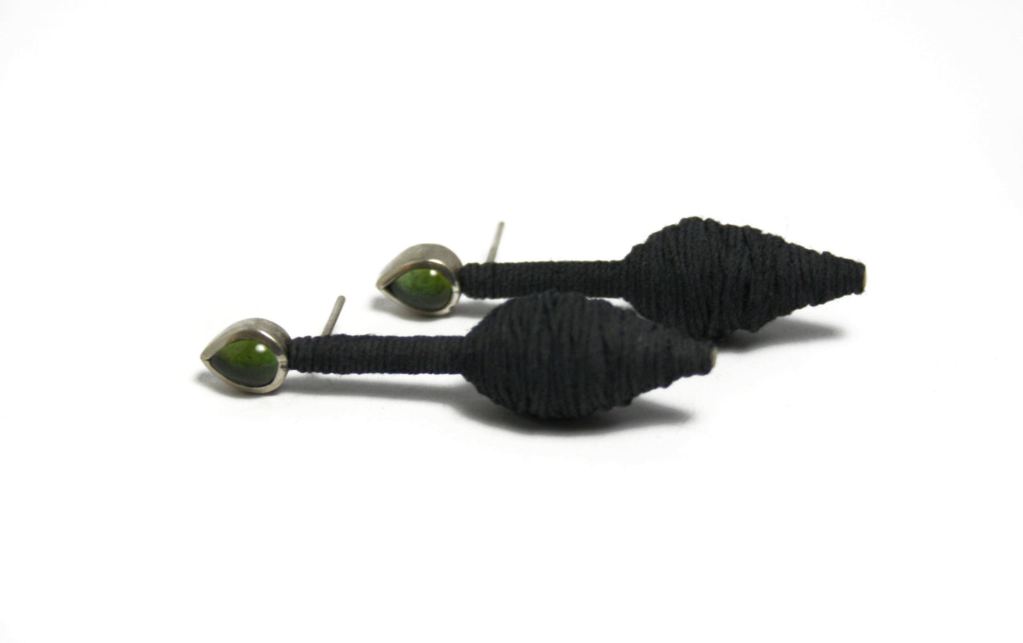 Textile stud earrings with green tourmaline drops 925 silver yarn synthetic resin anthracite