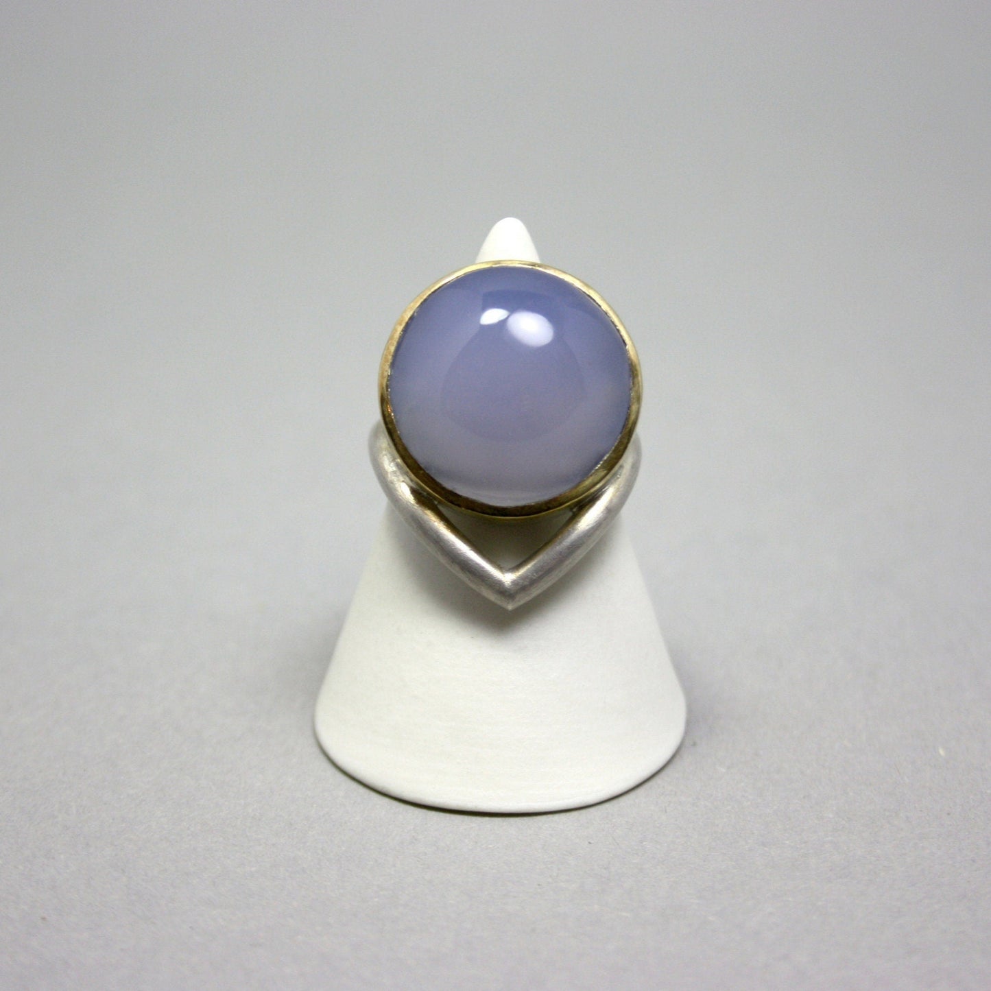 Ring 750 gold 925 silver with chalcedony size. 57