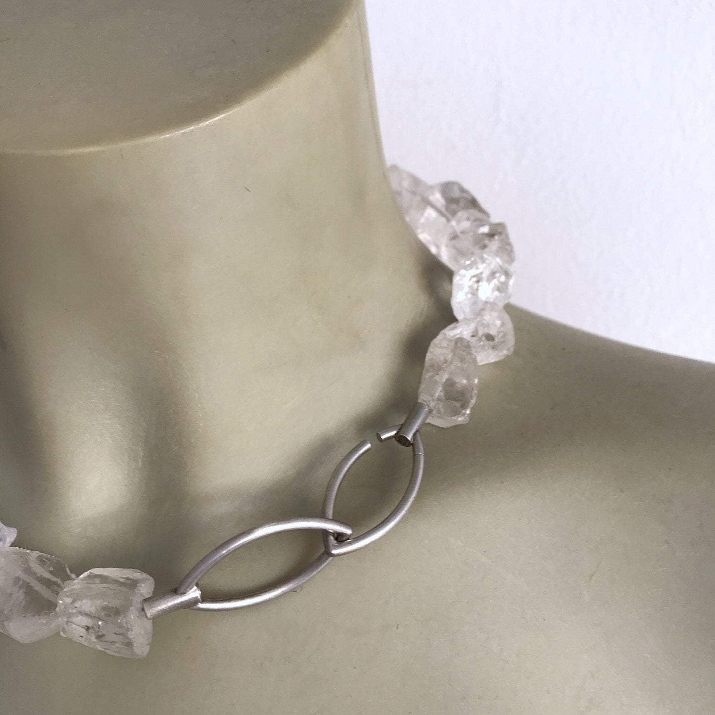 Rock crystal necklace with 925 silver clasp