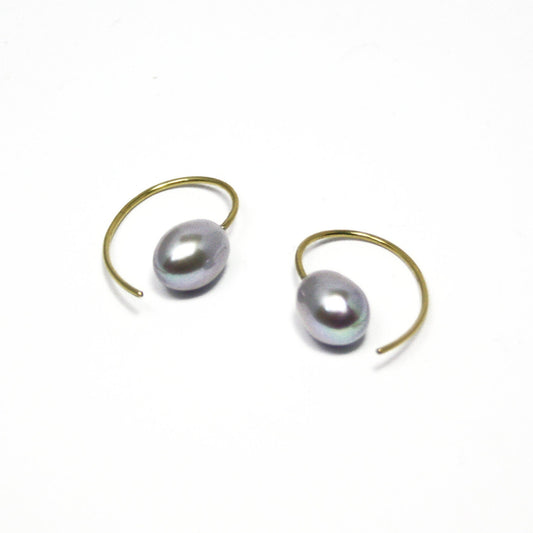 Earrings gray freshwater pearl 750 yellow gold