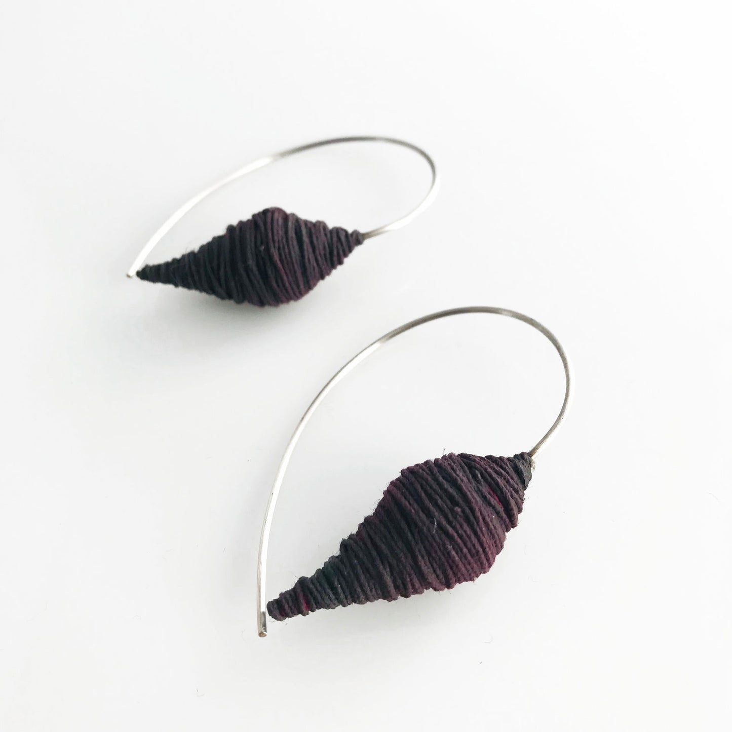 Textile earrings 925 silver hangers wrapped in dark red yarn and synthetic resin